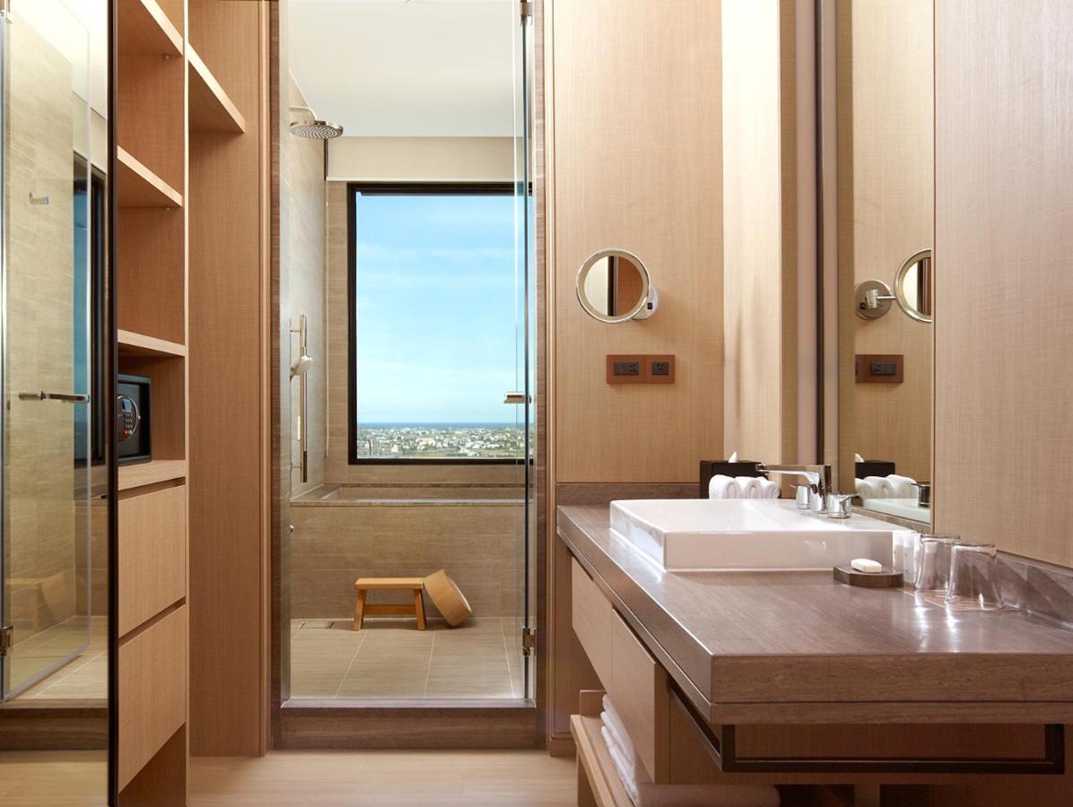 Mu Jiaoxi Hotel Eksteriør bilde Bathroom
